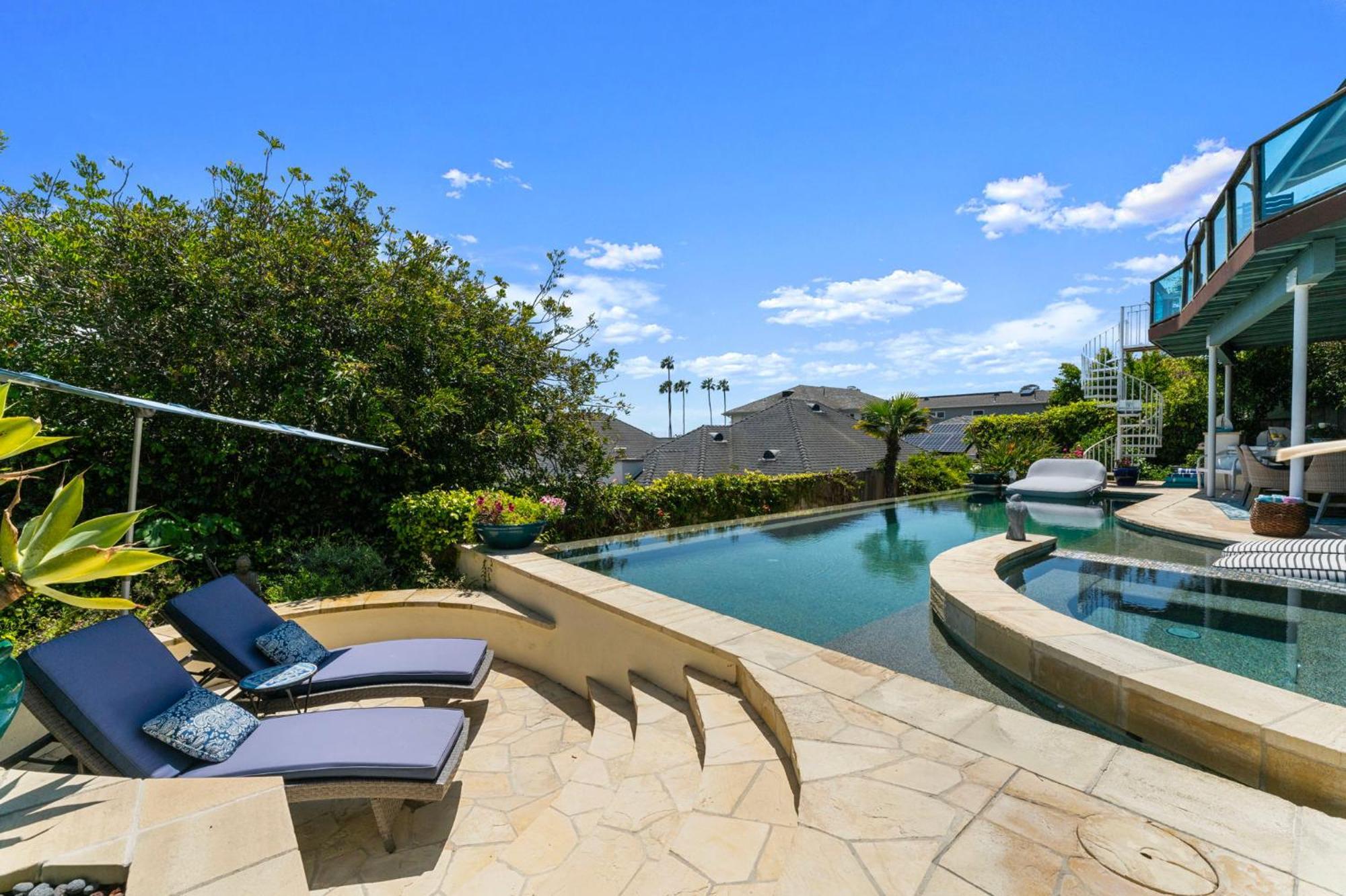 The Pool Side Hideaway With Golf Cart