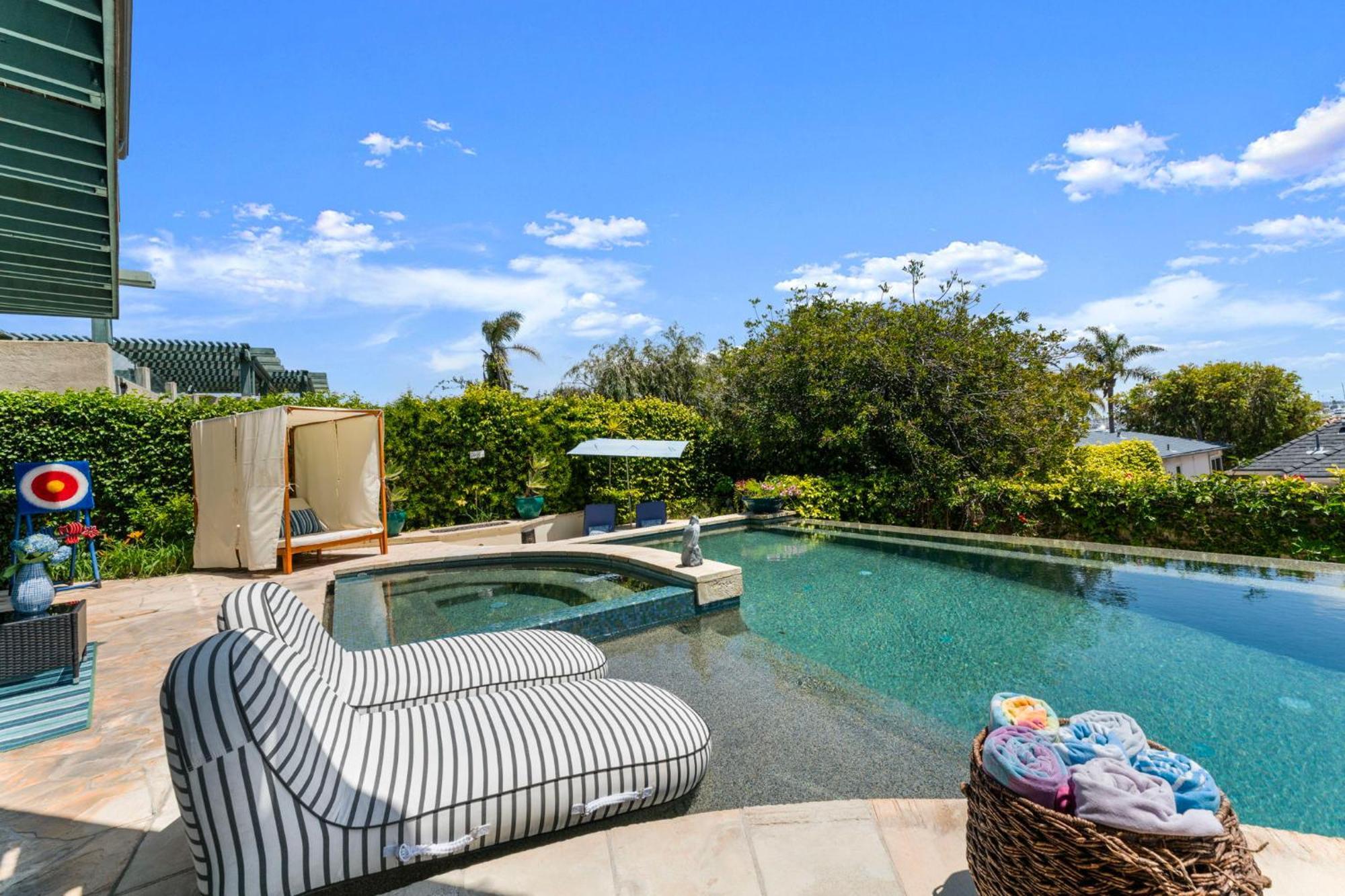 Appartement The Pool Side Hideaway With Golf Cart *